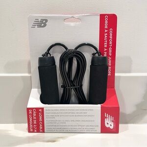 NEW New Balance Comfort Grip Jump Rope